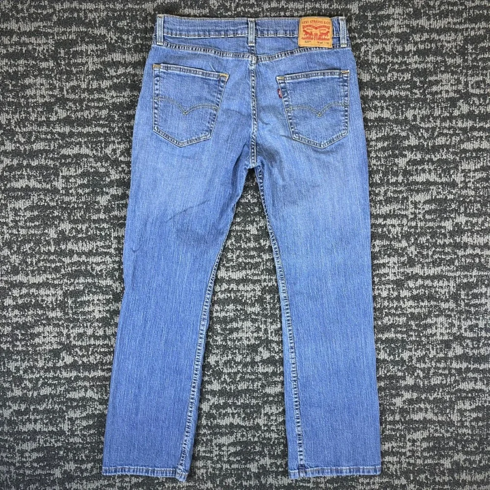 Levis levi 527